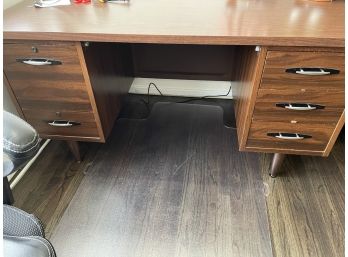 5 Drawer Brown Desk Has Keyboard Tray