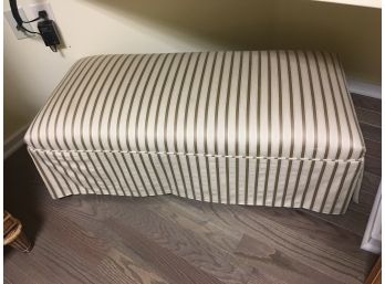 Cushioned Bedroom Foot Rest Bench 14x18x13 Great Condition