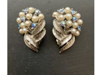 Pretty Silver-tone Clip On Earrings With Pearls(?) And Blue Rhinestones