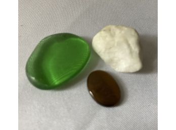 3 Stones 2 Are Polished An Green One And A Red/brown One