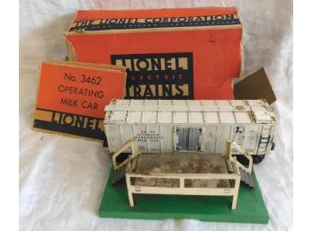 Vintage LIONEL No. 3462 Operatting Milk Car With Box