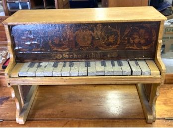 Antique SCHOENHUT Toy Piano