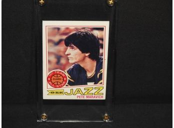 1977 Topps HOFer Pistol Pete Maravich Basketball Card Top 50 Players Of All Time