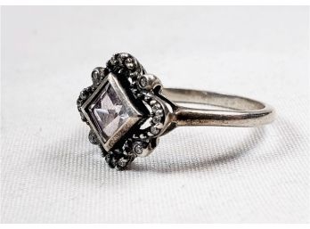 .Vintage Sterling Silver Ring Triangle Design