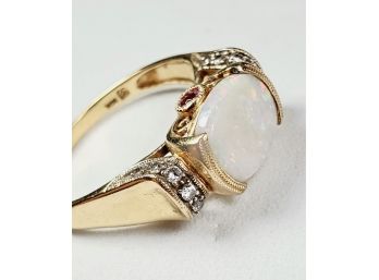 Fabulous 14k Gold Opal Diamond Ring
