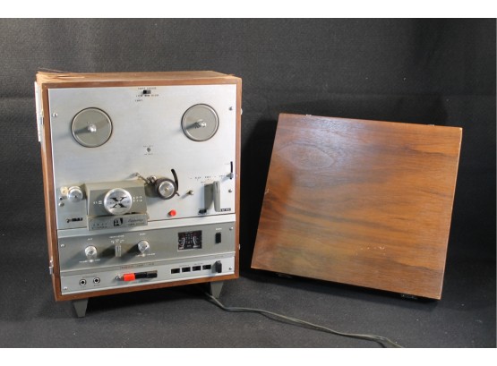 Vintage AKAI Cross Field X-1800SD Super Deluxe Reel To Reel Multipurpose Tape Recorder
