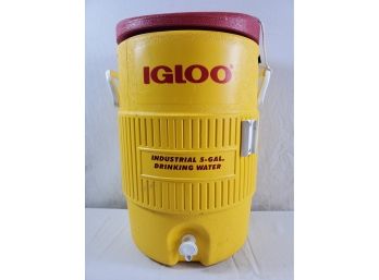 Igloo 5 Gallon Yellow & Red Industrial Water Gatorade Beverage Cooler