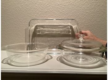Round Glass Baking Dishes One With Cover & Rectangular Anchor Hocking Baking Dish