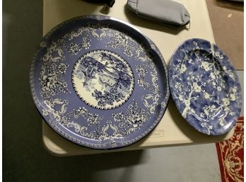 Metal Blue And White Trays Large 16  Dia Small 13 Dia