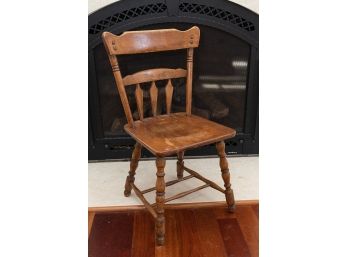 Vintage Wooden Chair W Turned Legs And Carved Accents