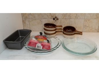 Ceramic, Glass And Metal Baking Dishes And Pans