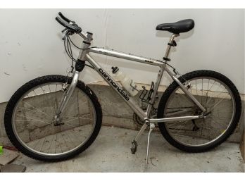 Cannondale F1000 CAD3 Bicycle