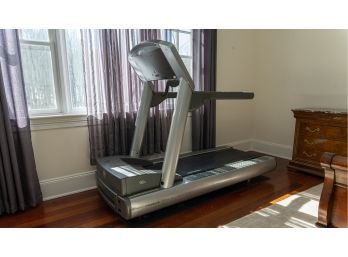Life Fitness 95Ti Treadmill (Retail $3,500)