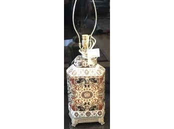 Stunning Oriental Porcelain Lamp With Brass Base