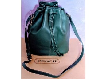 New In Box Coach Bucket Bag In Forest Green With Pull String