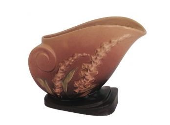 Roseville Pottery Foxglove Cornucopia Vase, Shape 166-6