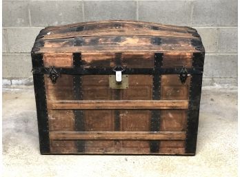 Antique Old World Steamer Trunk With Contents