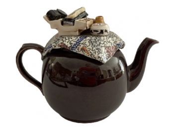 Cardew Design Brown Shoeshine Novelty Teapot  (Made In England)