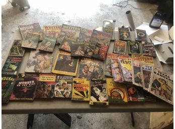 Large Vintage Lot Of 40 1940s-1950s PULPS & Mystery Paper Back Books In Very Nice Condition - Cool Covers