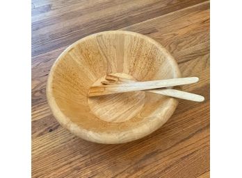 Awesome Wood Ribbed Salad Bowl With Servers X 2