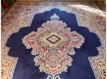 Hand Loomed Wool Oriental Area Rug With A Beautiful Center Medallion