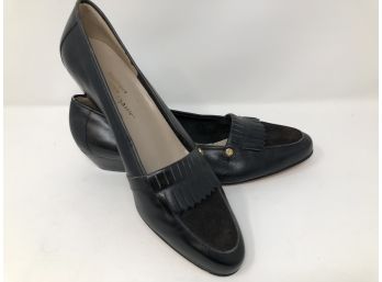 Salvatore Ferragamo Classic Leather And Suede Fringe Loafer - Sz 8