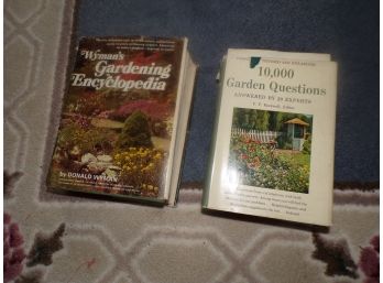 Lot Of 2 Gardening Books