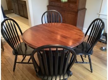 Butterfly Leaf Solid Wood Kitchen/dining Table And 4 Chairs. Seats  4 (6 When Expanded)