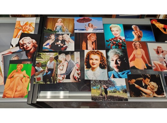 The Absolutely Beautiful ** Marilyn Monroe** In Over 160 Colorized Photographs   4' X 5 7/8'  Lot 1 Of 2
