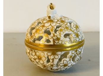 Vintage Herend Hvngary Porcelain Pierced Trinket  Box (Marked Hvngary)