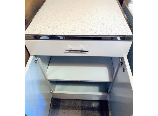 MCM White Formica Top Metal Kitchen Storage Cabinet With Drawer 24 In. X 20 In. X 38' H Great Condition