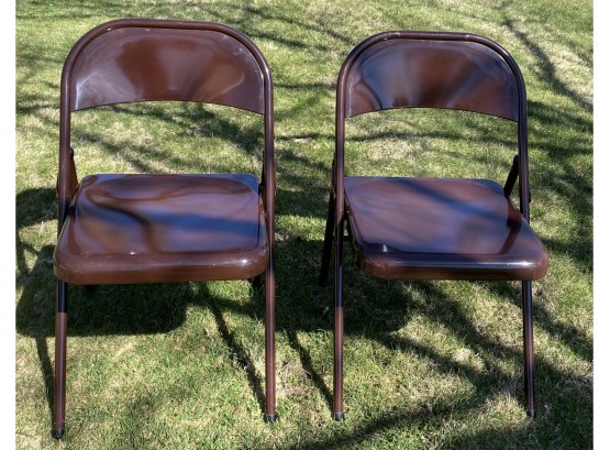 Vtg Samsonite High Quality Two High Gloss Brown Folding Chairs (Sticker Fell Off)