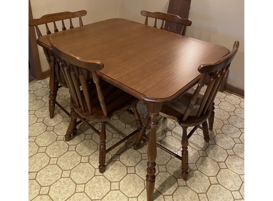 American Drew Inc. All Wood Kitchen Table Laminate Top- 4 Chairs 1 Leaf Excellent Condition