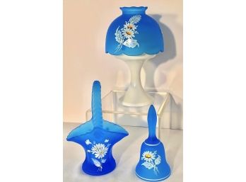 Vtg Westmoreland Blue Satin Mist Painted Daisy Fairy Lamp, Bell, Basket