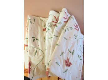2 Pairs Of Embroidered Drapery