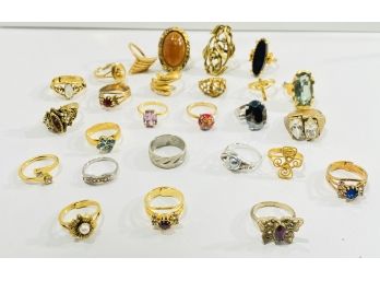Group Of (25) Vintage Costume Jewelry Rings