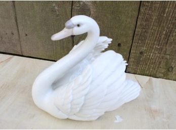 Beautiful Llardro Swan