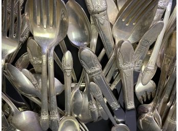 Vintage Rogers Bros. 'First Love' Silverplate Flatware, 100 Pieces