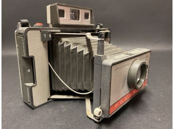 Vintage Polaroid Automatic 220 Land Camera