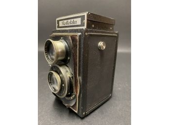 Vintage 1940s Reflekta Box Camera