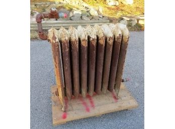 Antique Cast Iron Radiator - A Manageable Size At 24' Wide - Perfect To Heat That Basement Or Man Cave