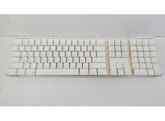 Apple Wireless Keyboard Model A1016