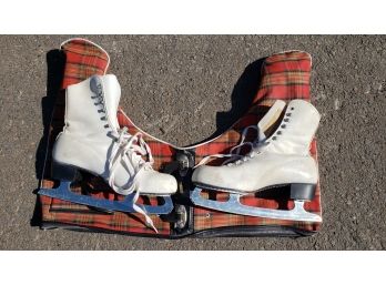 Vintage Ice Skates With Storage Carry Bag