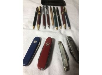 Vintage Pens With 4 Pocket Knives