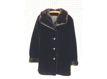 Outstanding Ladies Coat With Fur Collar & Cuffs, SUPER-SEAL Label
