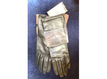 Never Worn 'NINE WEST' Ladies Leather Gloves With Tag