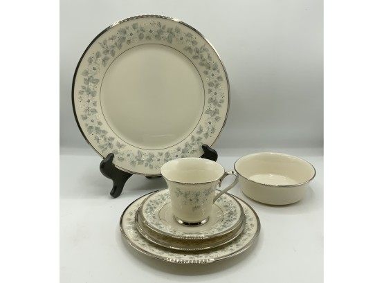 Lenox Windsong Fine China - Complete Service For Six