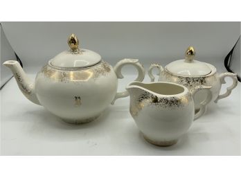 Vintage Teapot W/cream & Sugar