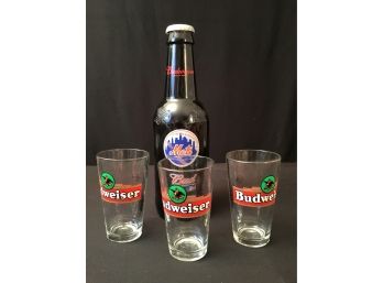 Budweiser Beer Collectibles Enormous  NY Mets Bottle!