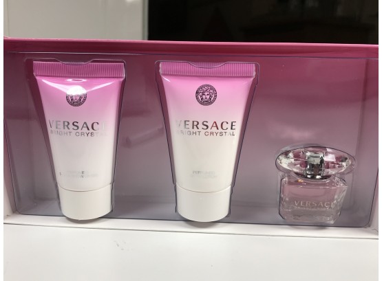 Very Nice VERSACE Bright Crystal Gift Set .17 Ounce With Lotion & Shower Gel - $125 Retail - NICE GIFT